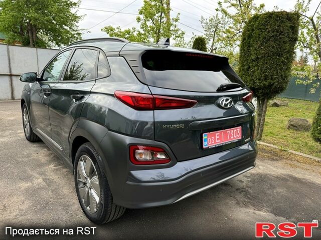 Сірий Хендай Kona, об'ємом двигуна 99 л та пробігом 96 тис. км за 15999 $, фото 2 на Automoto.ua