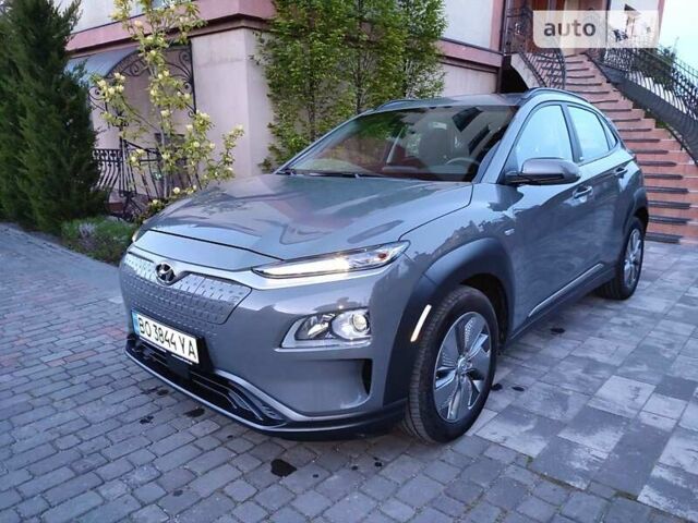 Сірий Хендай Kona, об'ємом двигуна 0 л та пробігом 30 тис. км за 17100 $, фото 9 на Automoto.ua