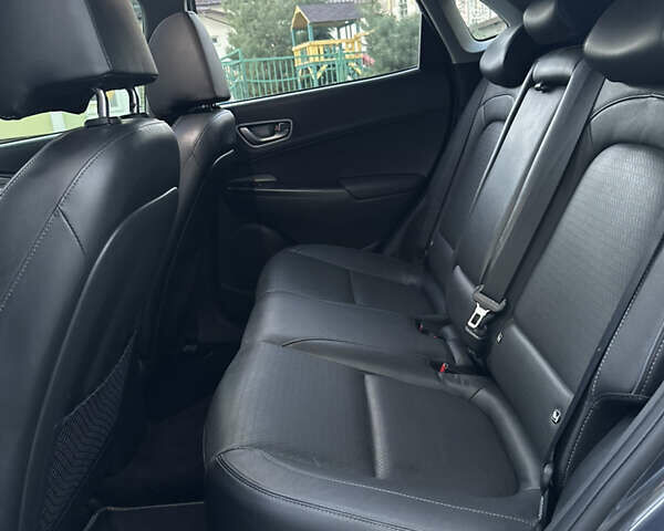 Сірий Хендай Kona, об'ємом двигуна 0 л та пробігом 137 тис. км за 16900 $, фото 62 на Automoto.ua