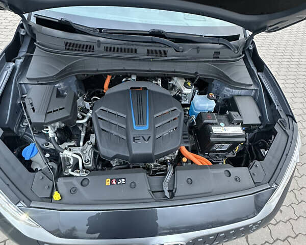 Сірий Хендай Kona, об'ємом двигуна 0 л та пробігом 149 тис. км за 17950 $, фото 29 на Automoto.ua