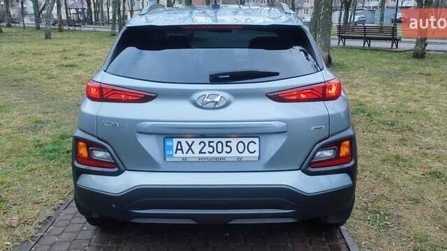 Сірий Хендай Kona, об'ємом двигуна 2 л та пробігом 61 тис. км за 14600 $, фото 7 на Automoto.ua
