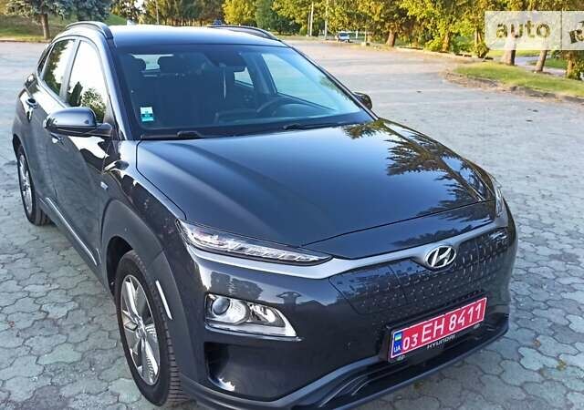 Сірий Хендай Kona, об'ємом двигуна 0 л та пробігом 39 тис. км за 18500 $, фото 11 на Automoto.ua