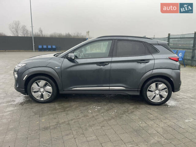Сірий Хендай Kona, об'ємом двигуна 0 л та пробігом 132 тис. км за 15500 $, фото 3 на Automoto.ua