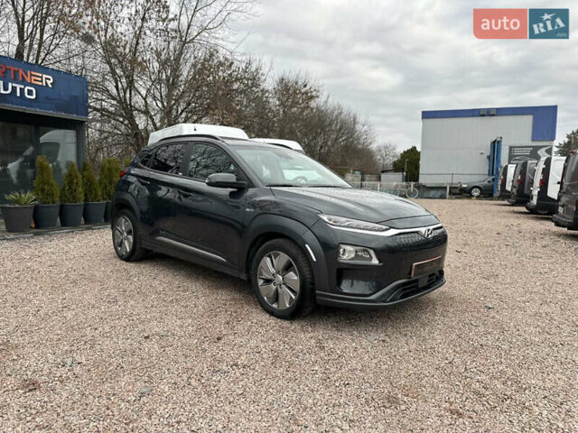 Сірий Хендай Kona, об'ємом двигуна 0 л та пробігом 61 тис. км за 18800 $, фото 15 на Automoto.ua