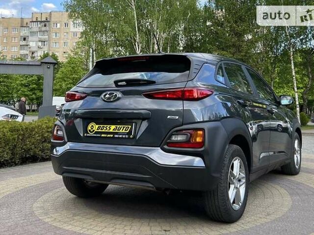 Серый Хендай Kona, объемом двигателя 2 л и пробегом 85 тыс. км за 17999 $, фото 6 на Automoto.ua