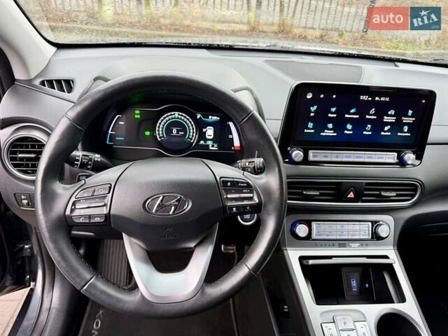 Серый Хендай Kona, объемом двигателя 0 л и пробегом 74 тыс. км за 15250 $, фото 50 на Automoto.ua