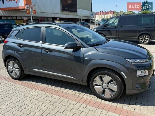Сірий Хендай Kona, об'ємом двигуна 0 л та пробігом 60 тис. км за 17000 $, фото 2 на Automoto.ua