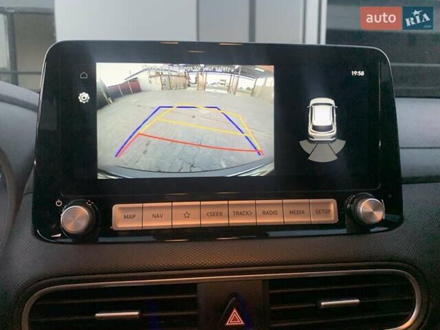 Сірий Хендай Kona, об'ємом двигуна 0 л та пробігом 123 тис. км за 18600 $, фото 8 на Automoto.ua