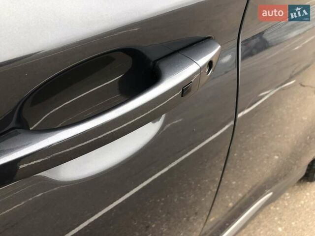 Сірий Хендай Kona, об'ємом двигуна 0 л та пробігом 70 тис. км за 18100 $, фото 13 на Automoto.ua