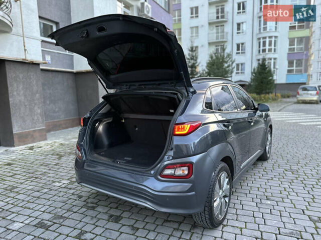 Сірий Хендай Kona, об'ємом двигуна 0 л та пробігом 137 тис. км за 16900 $, фото 39 на Automoto.ua