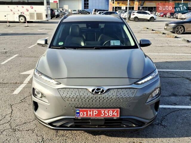 Серый Хендай Kona, объемом двигателя 0 л и пробегом 116 тыс. км за 18600 $, фото 4 на Automoto.ua