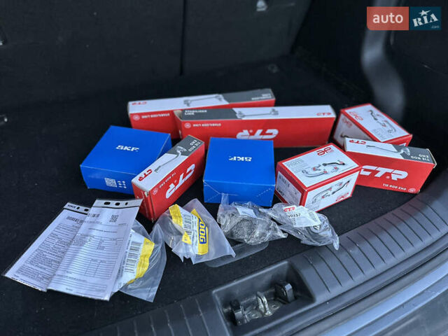 Сірий Хендай Kona, об'ємом двигуна 0 л та пробігом 137 тис. км за 16900 $, фото 43 на Automoto.ua