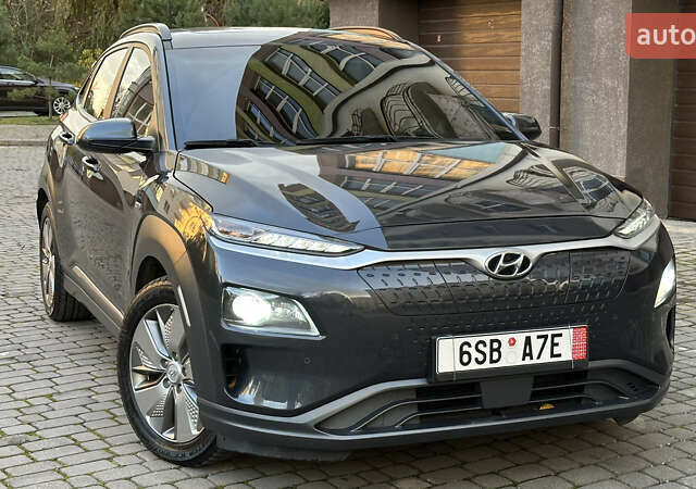 Серый Хендай Kona, объемом двигателя 0 л и пробегом 137 тыс. км за 17500 $, фото 2 на Automoto.ua