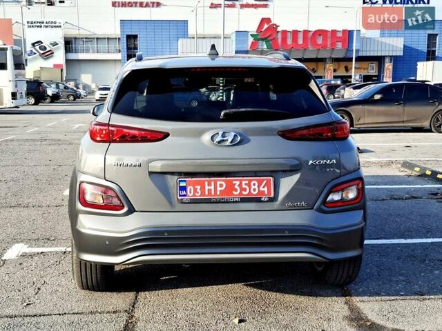 Серый Хендай Kona, объемом двигателя 0 л и пробегом 116 тыс. км за 18600 $, фото 9 на Automoto.ua