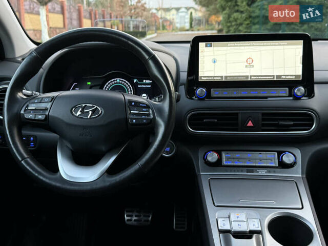 Сірий Хендай Kona, об'ємом двигуна 0 л та пробігом 81 тис. км за 17200 $, фото 114 на Automoto.ua