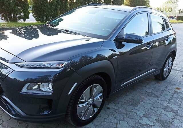 Сірий Хендай Kona, об'ємом двигуна 0 л та пробігом 39 тис. км за 18500 $, фото 2 на Automoto.ua