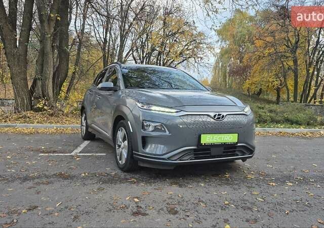 Сірий Хендай Kona, об'ємом двигуна 0 л та пробігом 42 тис. км за 22200 $, фото 2 на Automoto.ua