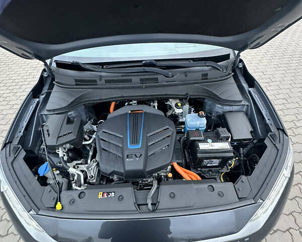 Сірий Хендай Kona, об'ємом двигуна 0 л та пробігом 149 тис. км за 17950 $, фото 26 на Automoto.ua