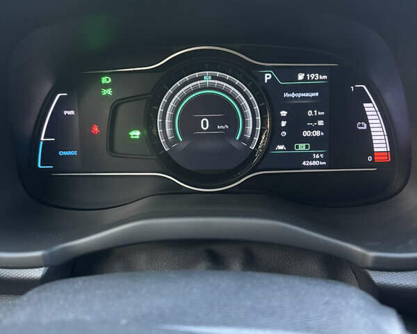 Сірий Хендай Kona, об'ємом двигуна 0 л та пробігом 43 тис. км за 15500 $, фото 33 на Automoto.ua