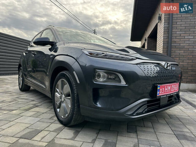 Серый Хендай Kona, объемом двигателя 0 л и пробегом 117 тыс. км за 17500 $, фото 10 на Automoto.ua