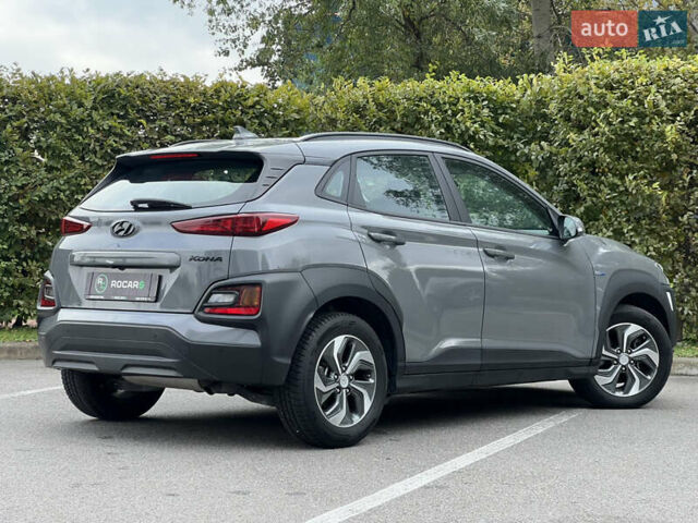 Серый Хендай Kona, объемом двигателя 1.6 л и пробегом 54 тыс. км за 20950 $, фото 21 на Automoto.ua