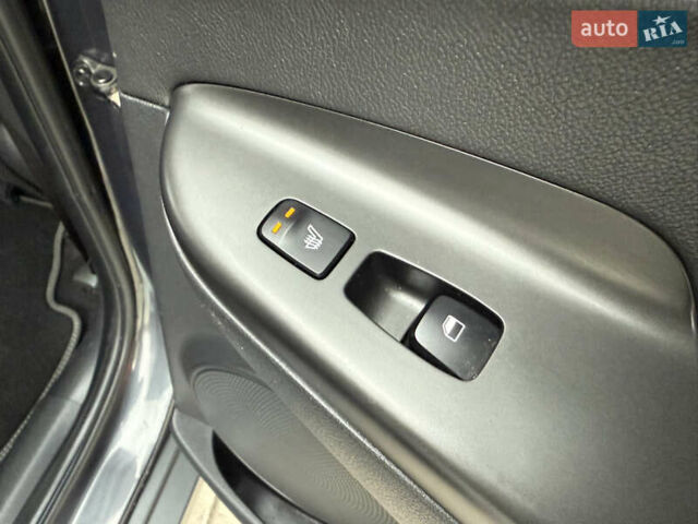 Сірий Хендай Kona, об'ємом двигуна 0 л та пробігом 78 тис. км за 18600 $, фото 25 на Automoto.ua