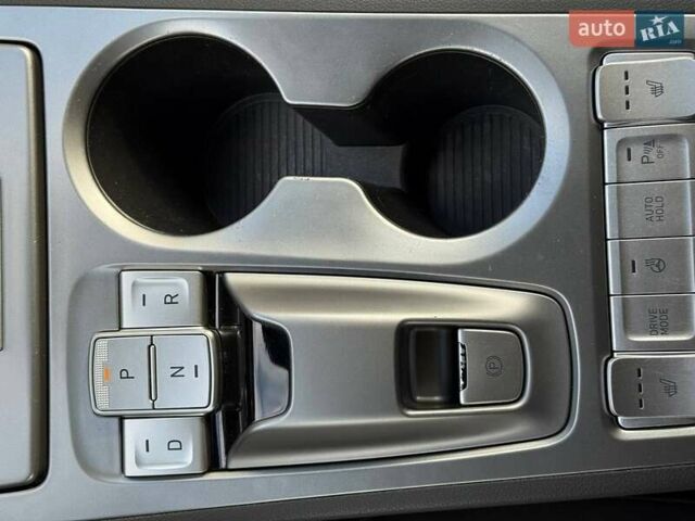 Сірий Хендай Kona, об'ємом двигуна 0 л та пробігом 36 тис. км за 16400 $, фото 33 на Automoto.ua