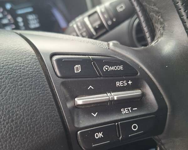 Сірий Хендай Kona, об'ємом двигуна 0 л та пробігом 86 тис. км за 15200 $, фото 37 на Automoto.ua