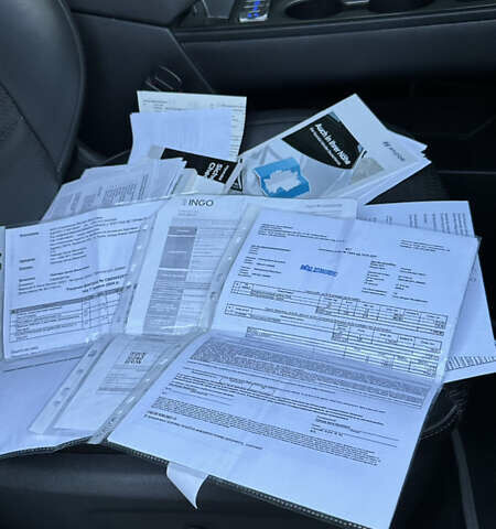 Серый Хендай Kona, объемом двигателя 0 л и пробегом 137 тыс. км за 17500 $, фото 114 на Automoto.ua