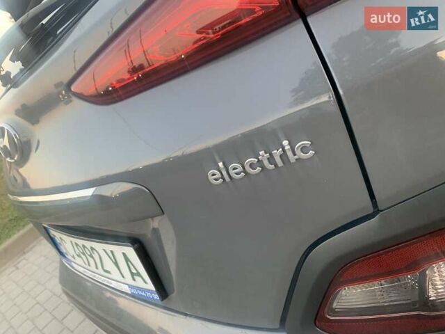 Сірий Хендай Kona, об'ємом двигуна 0 л та пробігом 123 тис. км за 18600 $, фото 3 на Automoto.ua