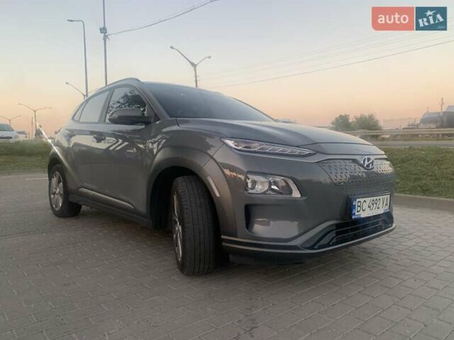 Сірий Хендай Kona, об'ємом двигуна 0 л та пробігом 123 тис. км за 18600 $, фото 1 на Automoto.ua