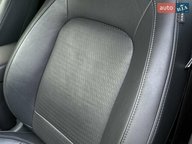 Сірий Хендай Kona, об'ємом двигуна 0 л та пробігом 81 тис. км за 17200 $, фото 60 на Automoto.ua