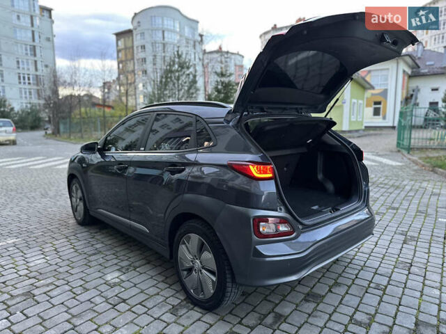 Серый Хендай Kona, объемом двигателя 0 л и пробегом 137 тыс. км за 17500 $, фото 37 на Automoto.ua