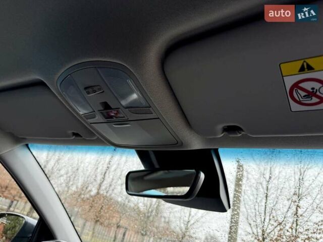 Серый Хендай Kona, объемом двигателя 0 л и пробегом 74 тыс. км за 15250 $, фото 78 на Automoto.ua