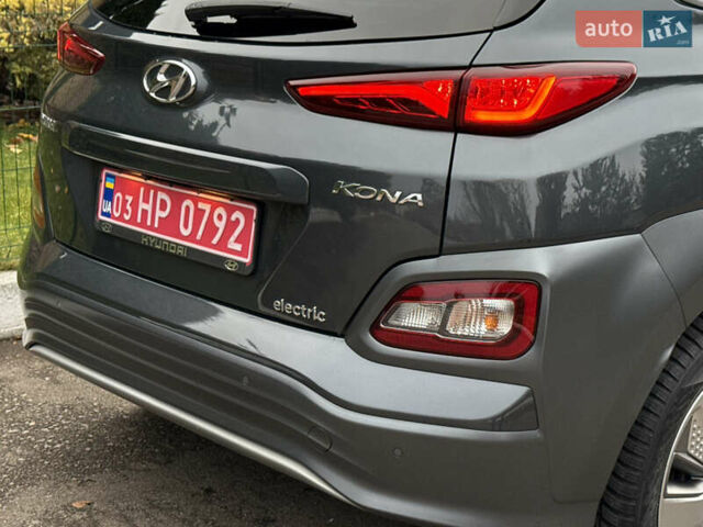 Сірий Хендай Kona, об'ємом двигуна 0 л та пробігом 81 тис. км за 17200 $, фото 12 на Automoto.ua
