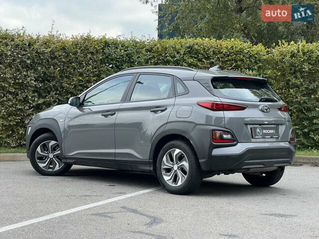Серый Хендай Kona, объемом двигателя 1.6 л и пробегом 54 тыс. км за 20950 $, фото 17 на Automoto.ua