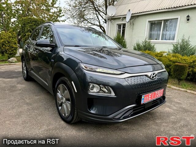 Сірий Хендай Kona, об'ємом двигуна 99 л та пробігом 96 тис. км за 15999 $, фото 1 на Automoto.ua