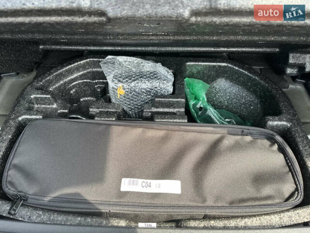 Сірий Хендай Kona, об'ємом двигуна 0 л та пробігом 50 тис. км за 14999 $, фото 41 на Automoto.ua