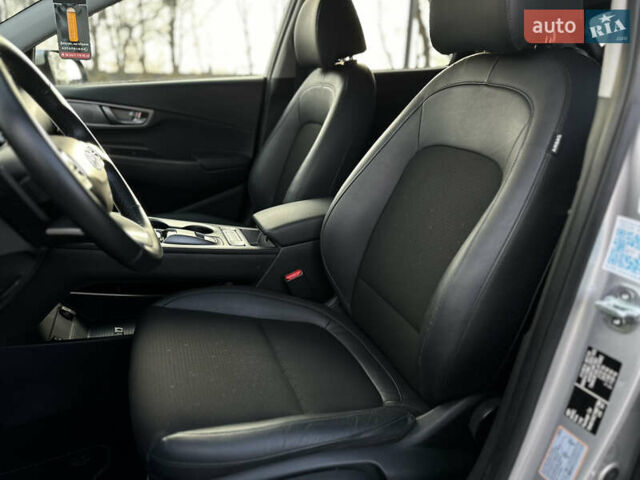 Серый Хендай Kona, объемом двигателя 0 л и пробегом 86 тыс. км за 16000 $, фото 28 на Automoto.ua