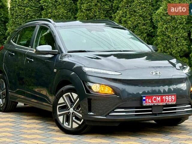 Сірий Хендай Kona, об'ємом двигуна 0 л та пробігом 44 тис. км за 16999 $, фото 1 на Automoto.ua