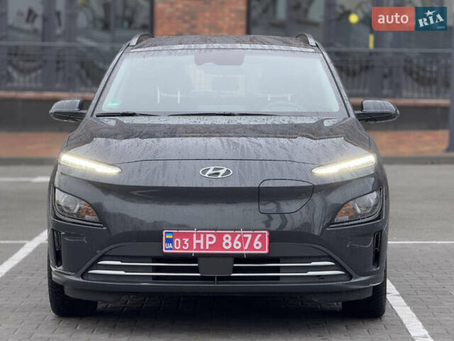 Серый Хендай Kona, объемом двигателя 0 л и пробегом 52 тыс. км за 17299 $, фото 76 на Automoto.ua