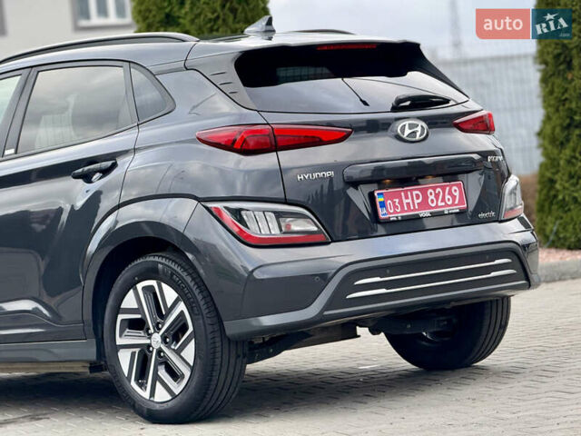 Серый Хендай Kona, объемом двигателя 0 л и пробегом 56 тыс. км за 17299 $, фото 26 на Automoto.ua