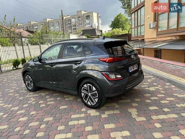 Серый Хендай Kona, объемом двигателя 0 л и пробегом 114 тыс. км за 19950 $, фото 9 на Automoto.ua