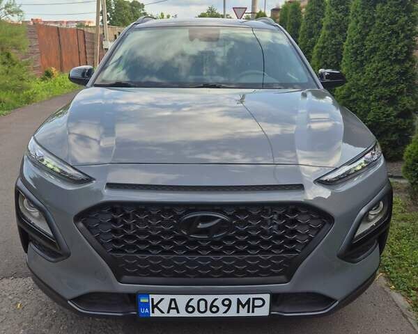 Серый Хендай Kona, объемом двигателя 1.6 л и пробегом 50 тыс. км за 16900 $, фото 15 на Automoto.ua