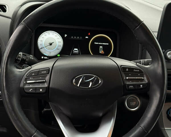 Серый Хендай Kona, объемом двигателя 0 л и пробегом 39 тыс. км за 16999 $, фото 14 на Automoto.ua