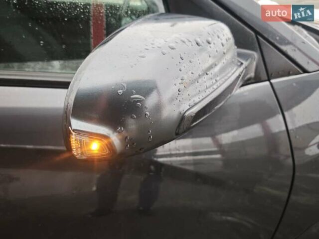 Серый Хендай Kona, объемом двигателя 0 л и пробегом 50 тыс. км за 17650 $, фото 32 на Automoto.ua