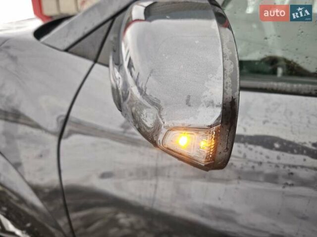 Серый Хендай Kona, объемом двигателя 0 л и пробегом 50 тыс. км за 17650 $, фото 31 на Automoto.ua