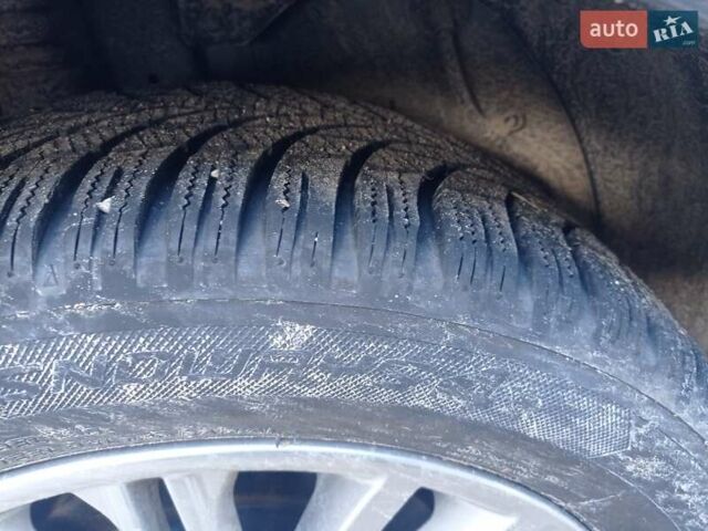 Серый Хендай Kona, объемом двигателя 0 л и пробегом 75 тыс. км за 17435 $, фото 14 на Automoto.ua