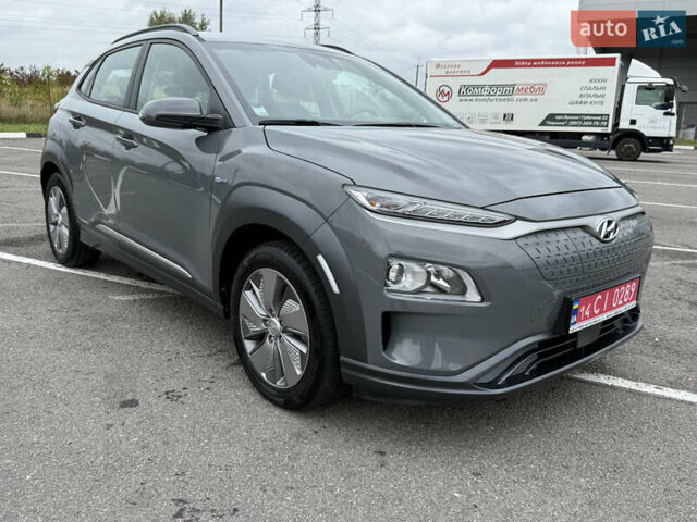 Серый Хендай Kona, объемом двигателя 0 л и пробегом 37 тыс. км за 15500 $, фото 8 на Automoto.ua