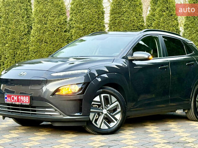 Сірий Хендай Kona, об'ємом двигуна 0 л та пробігом 19 тис. км за 18200 $, фото 4 на Automoto.ua